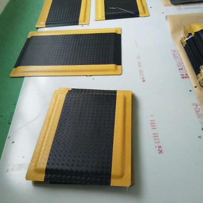 无味防静电胶皮，卡优环保防静电台垫，耐磨防疲劳脚垫